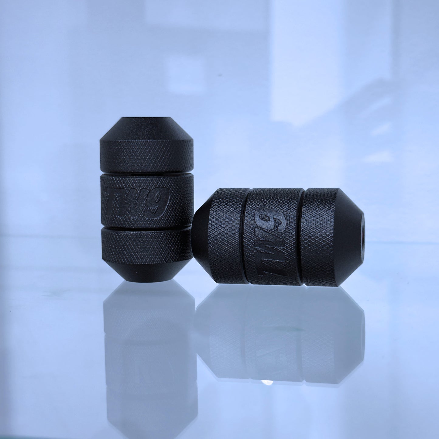 LEBA auto-lock grip for tattoo machines