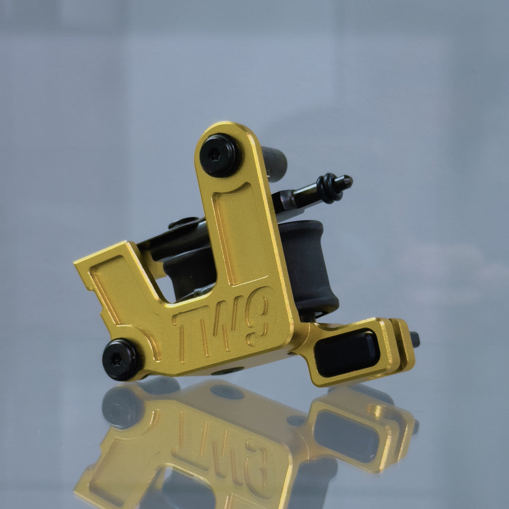 LEBA V2 2.0 gold coil tattoo machine with clipcord connection
